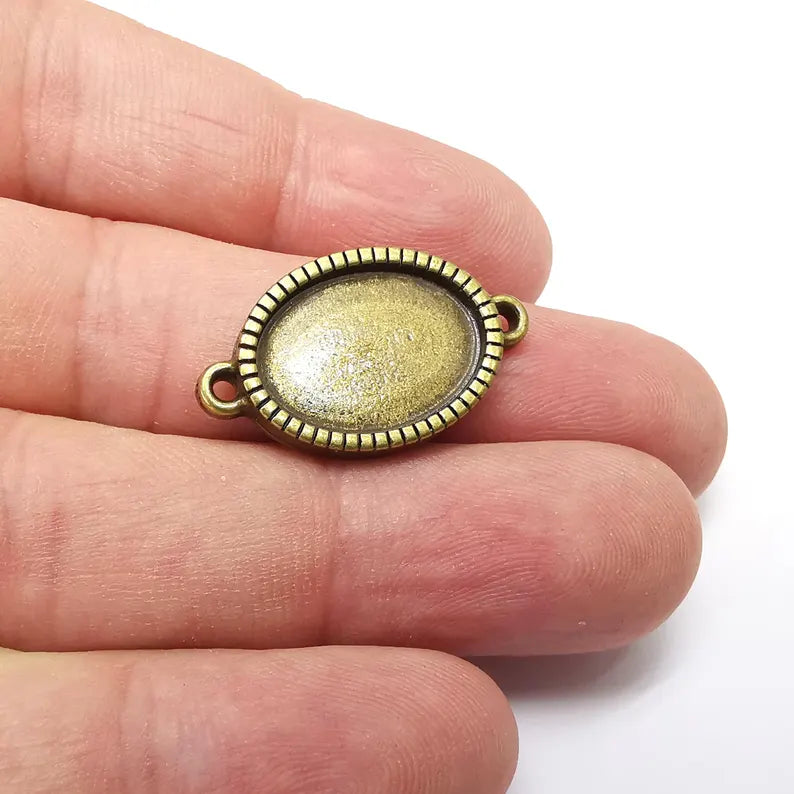 Bronze Oval Charms Blank, Connector Charms Base, Cabochon Bezel, inlay Mounting, Resin Necklace, Antique Bronze plated 18x13mm blank G36180