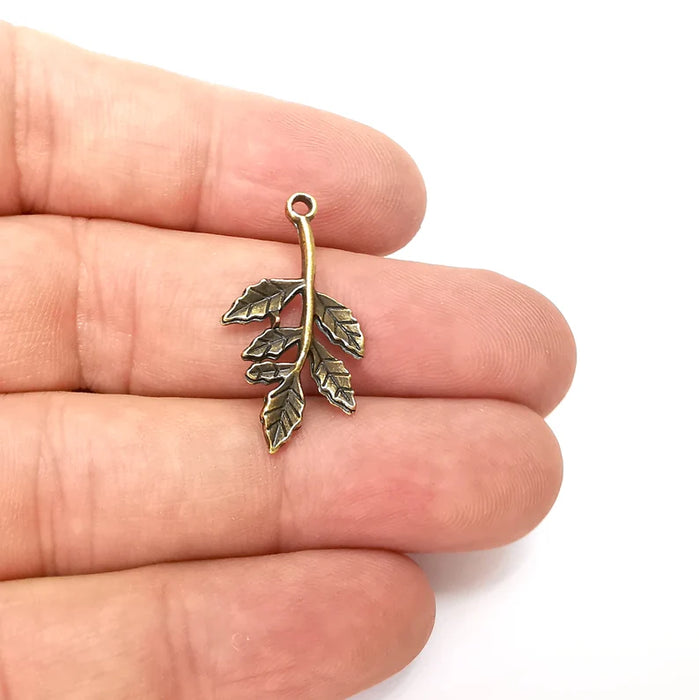 5 Leaf Branch Charms, Nature Charms, Dangle Earring Charms, Small Charms , Necklace Parts, Antique Bronze Plated 29x15mm G36142