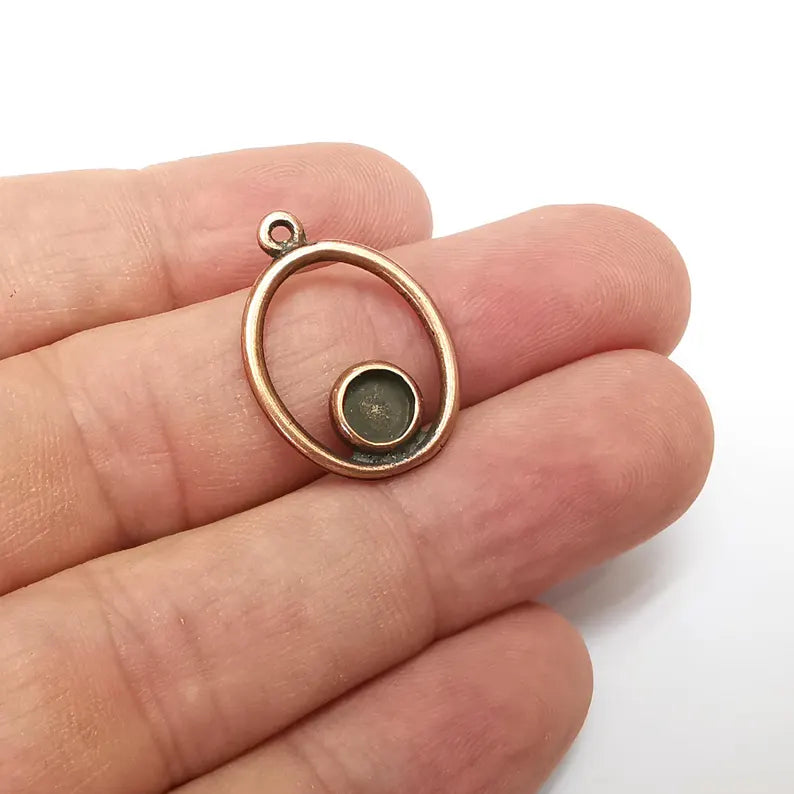 5 Copper Charms, Oval Frame Charms, Ethnic Earring Charms, Copper Rustic Pendant, Necklace Parts, Antique Copper Plated 25x17mm (6mm) G36161
