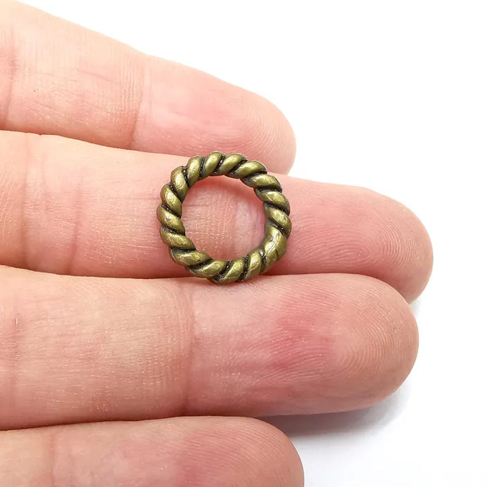 5 Bronze Circle Hoops, Bracelet Connector, Organic Shape Circle, Twisted Hole Beads, Necklace Parts, Antique Bronze Plated Metal 17mm G36168