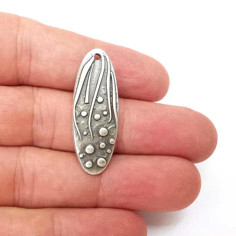 Silver Dangle Charms, Boho Charms, Rustic Charms, Earring Charms, Silver Pendant, Necklace Parts, Antique Silver Plated 38x13mm G36231