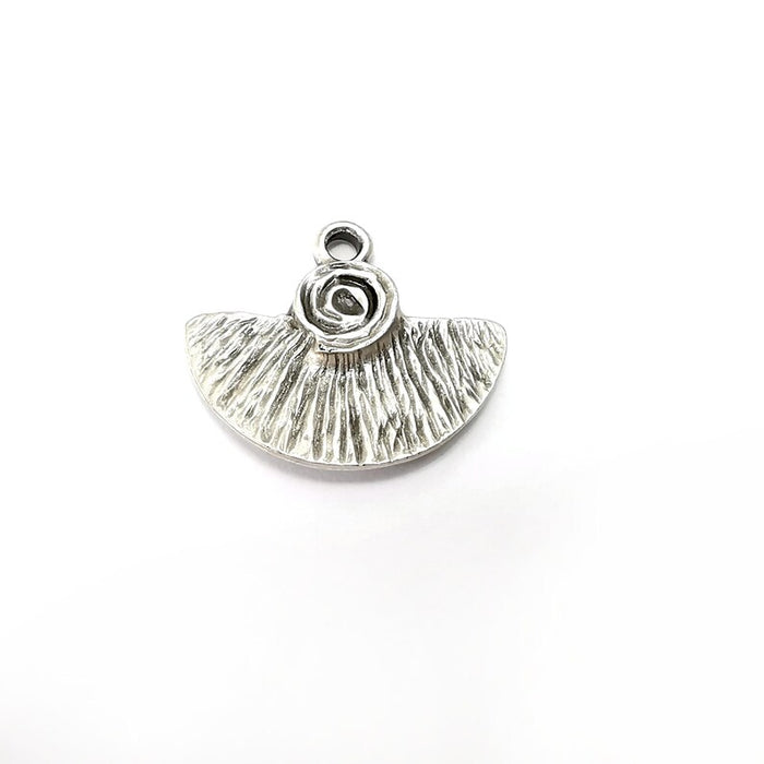 2 Silver Charms, Boho Charms, Flower Charms, Earring Charms, Silver Pendant, Necklace Parts, Antique Silver Plated 23x19mm G36252