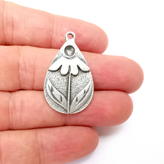 Silver Flower Charms, Blank Charms, Rustic Charms, Earring Charms, Silver Pendant, Necklace Parts, Antique Silver Plated 36x22mm 4mm G36303