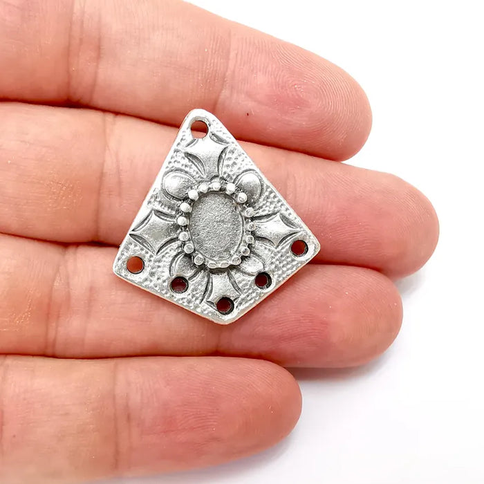 Silver Connector Charms, Blank Charm, Rustic Charms, Earring Charms, Silver Pendant, Necklace Parts Antique Silver 31x31mm 10x8mm G36312