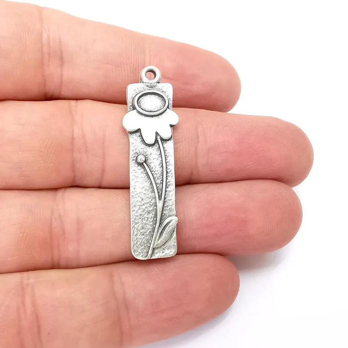 Silver Flower Charms, Blank Charms, Rustic Charms, Earring Charms, Silver Pendant, Necklace Parts Antique Silver Plated 42x13mm 6x4mm G36354