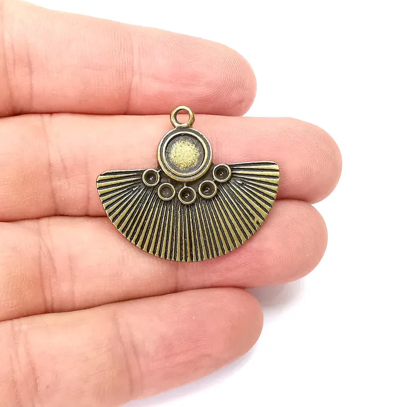 Bronze Semi Circle Charms, Blank, Rustic Charms, Earring Charms, Bronze Pendant, Necklace Parts, Antique Bronze Plated 33x28mm 7mm G36372