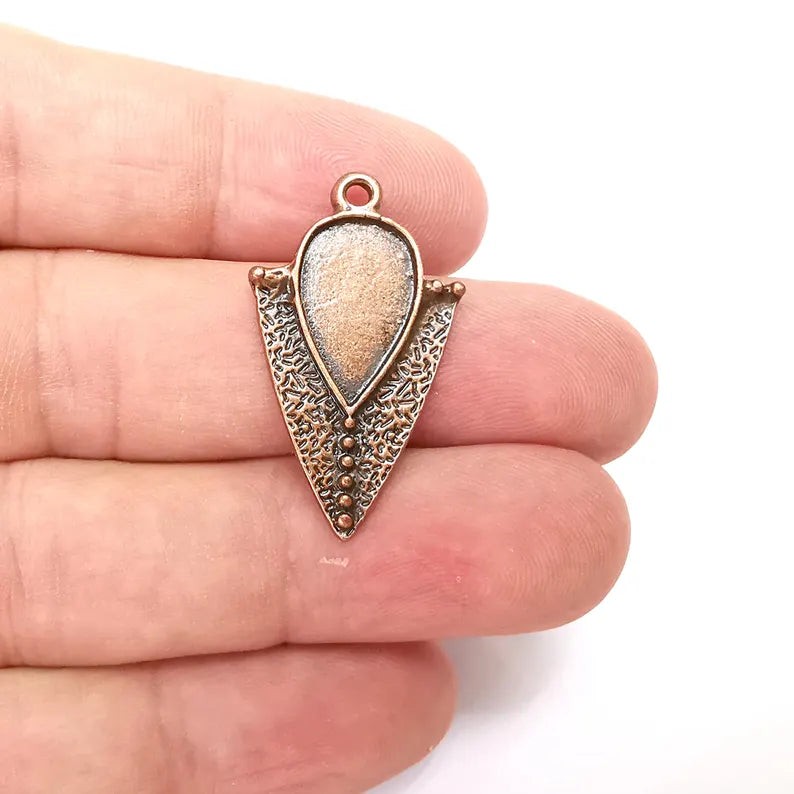 2 Copper Charms, Drop Blank Charms, Rustic Charms, Earring Charms, Pendant, Necklace Parts, Antique Copper Plated 33x19mm 16x10mm G36380