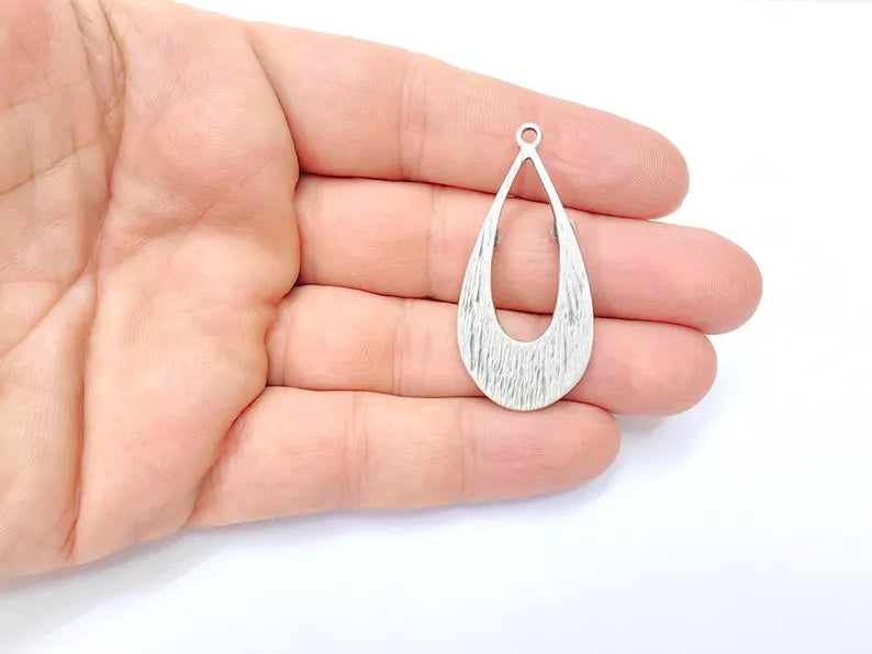 Silver Dangle Pendant, Hammered Charms, Ethnic Earring Charms, Silver Rustic Pendant, Necklace Parts, Antique Silver Plated 46x22mm G36421