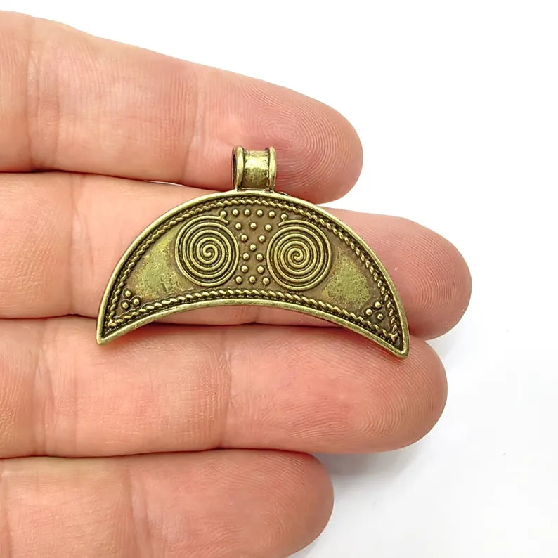 Crescent Swirl Pendant, Tail Charms, Hollow Charms, Bronze Charms , Necklace Parts, Antique Bronze Plated Charms 40x28mm G36477