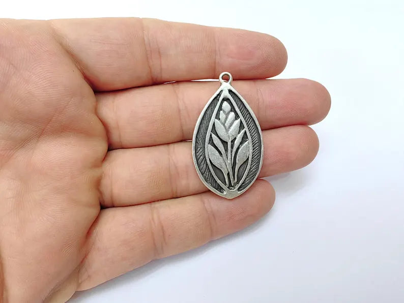 Flower Charm, Botanical Leaf Pendant, Boho Charm, Earring Charms, Dangle Pendant, Necklace Parts, Antique Silver Plated Zamac 42x24mm G36489