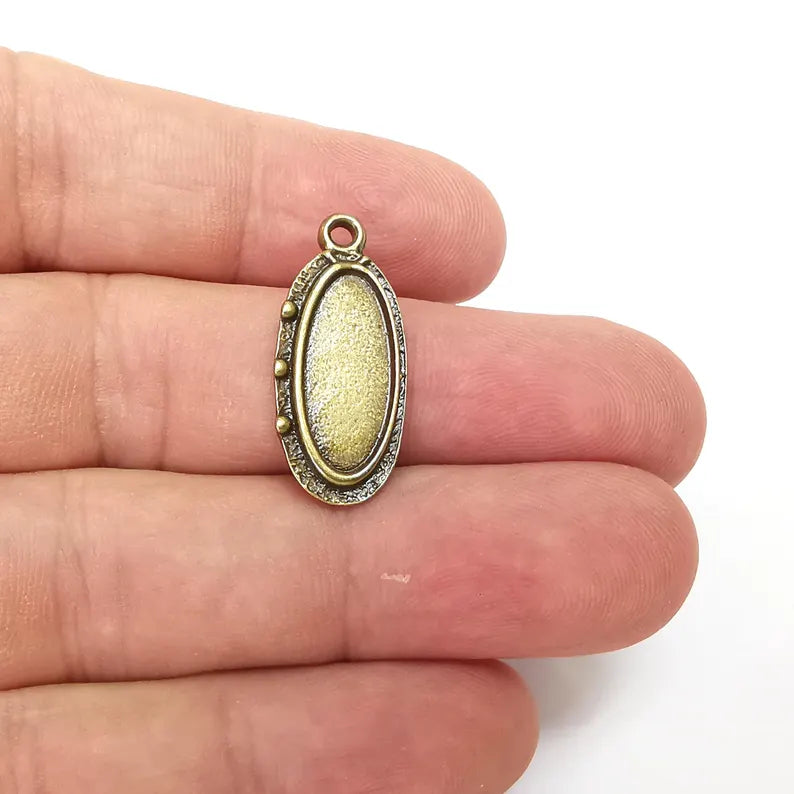2 Bronze Oval Charms, Blank Charms, Rustic Charms, Earring Charms, Bronze Pendant, Necklace Parts, Antique Bronze Plated 28x12mm 18x8mm G36388