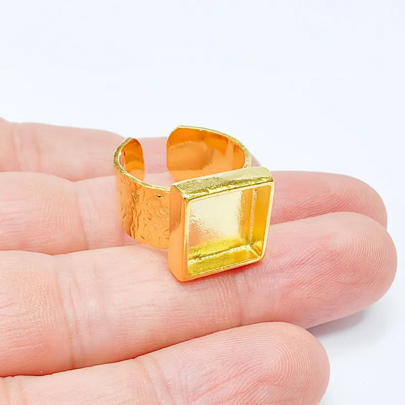 Shiny Gold Ring Setting, Cabochon Blank, Resin Bezel, Square Ring Mounting, Epoxy Frame Base, Adjustable Gold Plated 12x12mm G36400