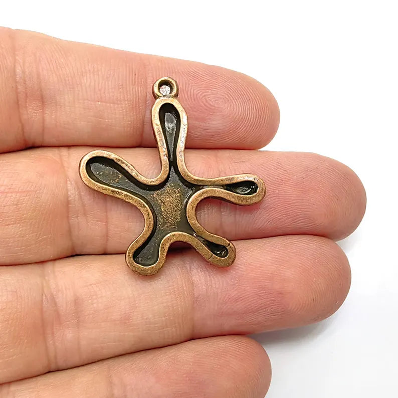 Copper Hammered Charms, Ethnic Charm, Earring Charm, Copper Pendant, Necklace Parts, Antique Copper Plated 34x33mm G36525