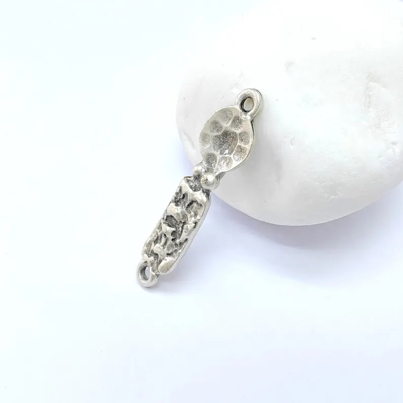2 Organic Hammered Connector Charms, Boho Charms, Earring Charms, Rustic Pendant, Necklace Parts, Antique Silver Plated Zamac 38x10mm G36463