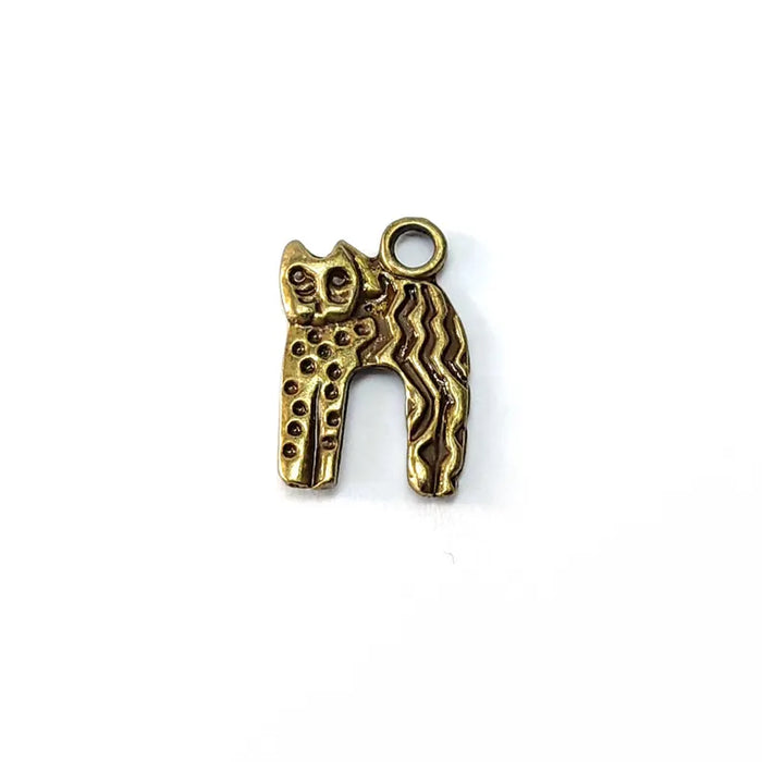 5 Bronze Cat Charms, Animal Charms, Rustic Charms, Earring Charms, Bronze Pendant, Necklace Parts, Antique Bronze Plated 18x12mm G36546