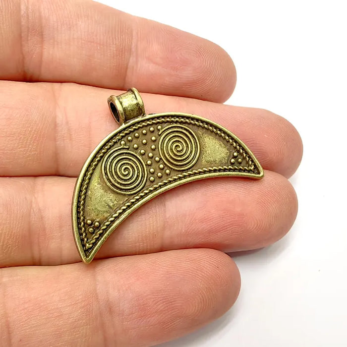 Crescent Swirl Pendant, Tail Charms, Hollow Charms, Bronze Charms , Necklace Parts, Antique Bronze Plated Charms 40x28mm G36477