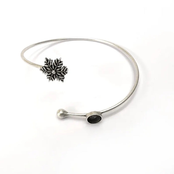 Silver Snow Flake Bracelet, Wire Cuff, Bangle Bezel, Resin Blank, Wristband Cabochon Base, Adjustable Antique Silver Brass (6mm) G36488