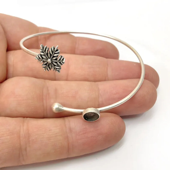 Silver Snow Flake Bracelet, Wire Cuff, Bangle Bezel, Resin Blank, Wristband Cabochon Base, Adjustable Antique Silver Brass (6mm) G36488