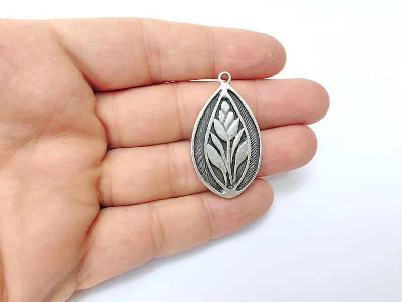 Flower Charm, Botanical Leaf Pendant, Boho Charm, Earring Charms, Dangle Pendant, Necklace Parts, Antique Silver Plated Zamac 42x24mm G36489