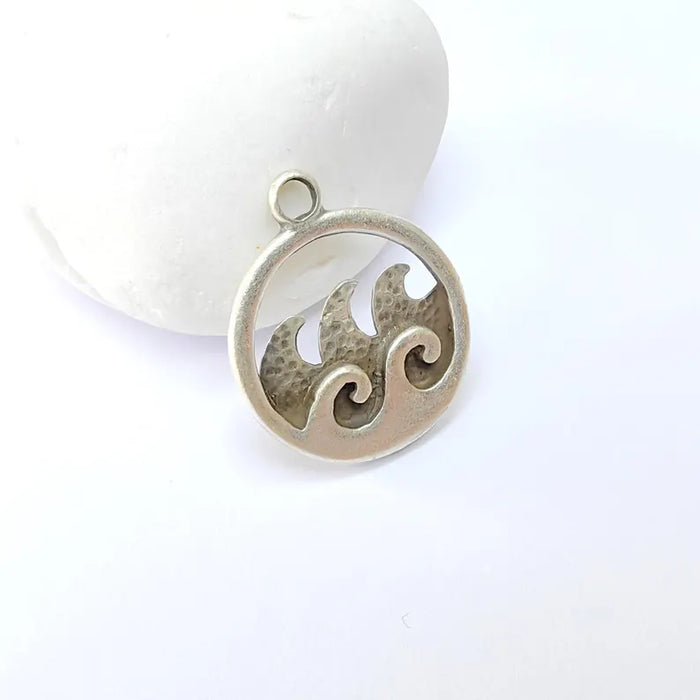 Ocean Wave Pendant Charms, Boho Charms, Earring Charms, Nautical Pendant, Necklace Parts, Antique Silver Plated Zamac 30x25mm G36491