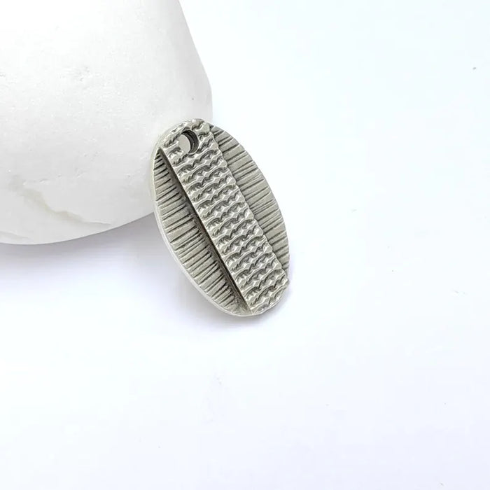 2 Textured Oval Pendant, Boho Charms, Earring Charms, Silver Dangle Pendant, Necklace Parts, Antique Silver Plated Zamac 25x16mm G36507