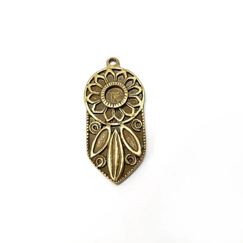 Bohemian Pendant Blank, Cabochon Bezel, Locket Base, inlay Mounting, Resin Necklace, Antique Bronze Plated Zamac 43x20mm (6mm blank) G36515