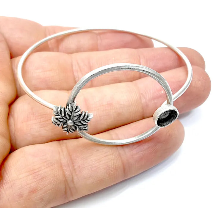 Silver Snow Flake Bracelet, Wire Cuff, Bangle Bezel, Resin Blank, Wristband Cabochon Base, Adjustable Antique Silver Brass (6mm) G36534