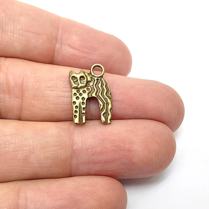 5 Bronze Cat Charms, Animal Charms, Rustic Charms, Earring Charms, Bronze Pendant, Necklace Parts, Antique Bronze Plated 18x12mm G36546