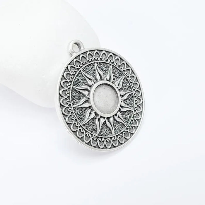 Sun Pendant Charm, Bohemian Sunburst Pendant Blank, Bezel, Locket Base, Antique Silver Plated Zamac 38x34mm (10mm cabochon) G36575