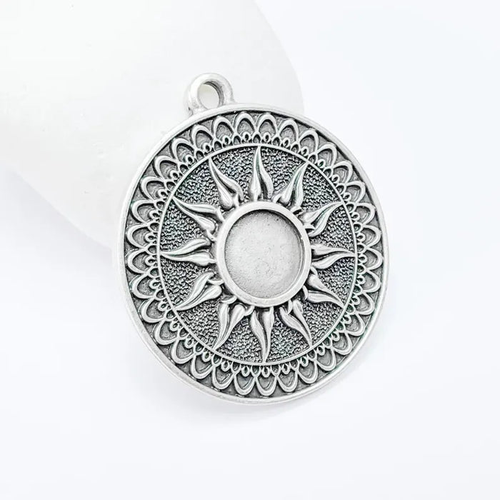 Sun Pendant Charm, Bohemian Sunburst Pendant Blank, Bezel, Locket Base, Antique Silver Plated Zamac 38x34mm (10mm cabochon) G36575