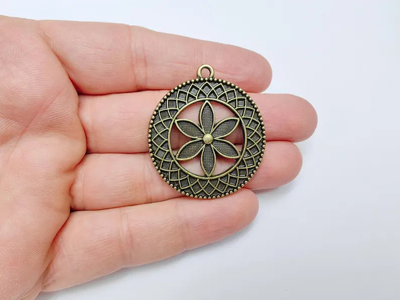 Flower Pendant Charm, Bohemian Flower Pendant, Locket Pendant, Earring Charms, Antique Bronze Plated Zamac 43x38mm G36642