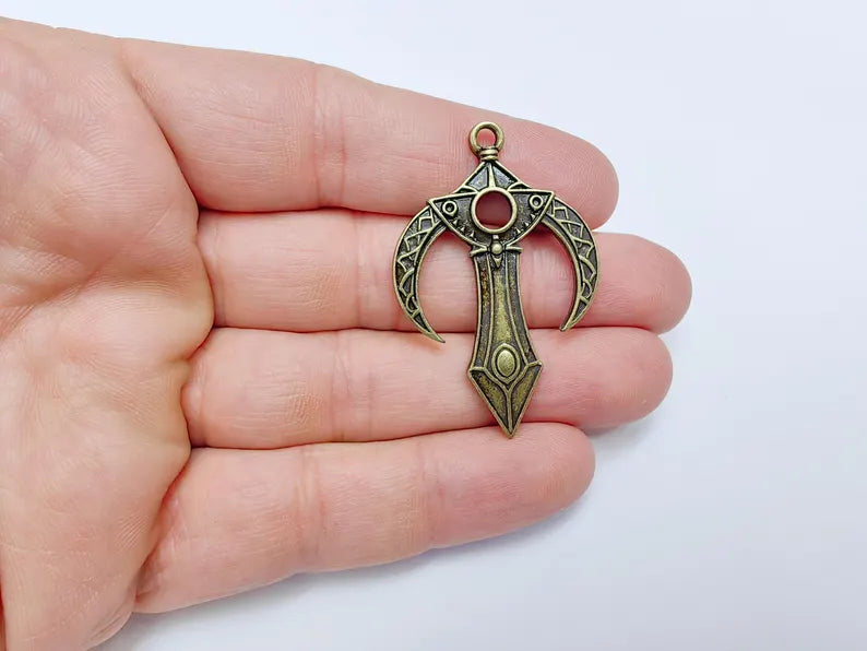 Mystical Bohemian Pendant, Mythology Crescent Charm, Tuareg Charm, Earring Charm, Gothic Pendant, Antique Bronze Plated Zamac 48x31mm G36650