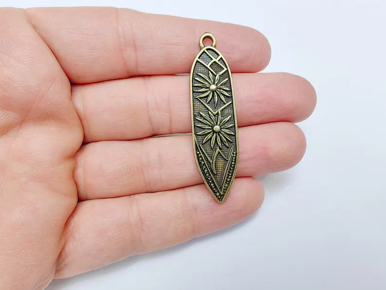 Bohemian Abstract Stars Charm Pendant, Flower Earring Charms, Dangle Pendant, Necklace Parts, Antique Bronze Plated Zamac 53x14mm G36651