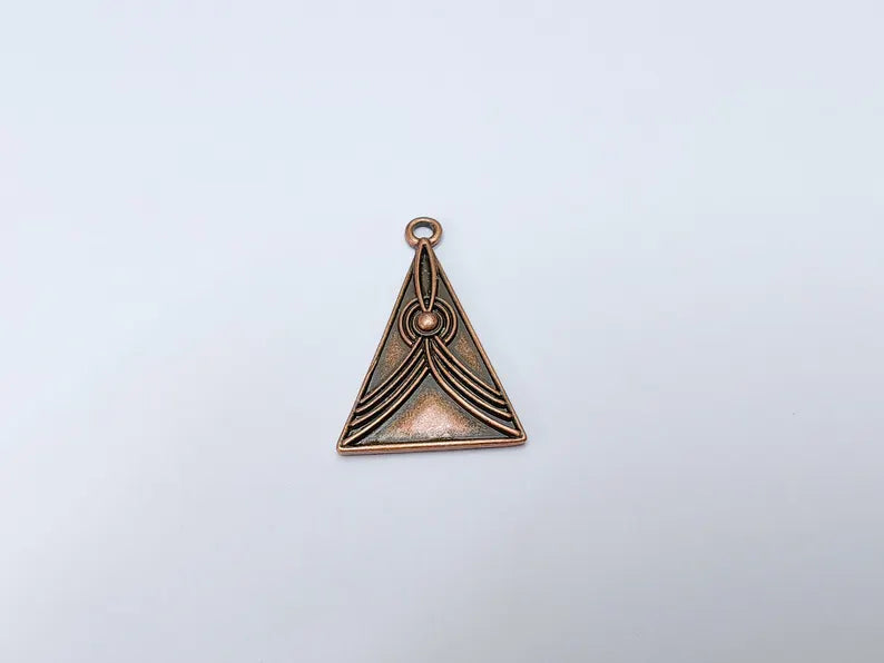 Abstract Lines Triangle Charm Pendant, Boho Charm, Modern Lines Earring Charm, Necklace Parts, Antique Copper Plated Zamac 37x24mm G36659