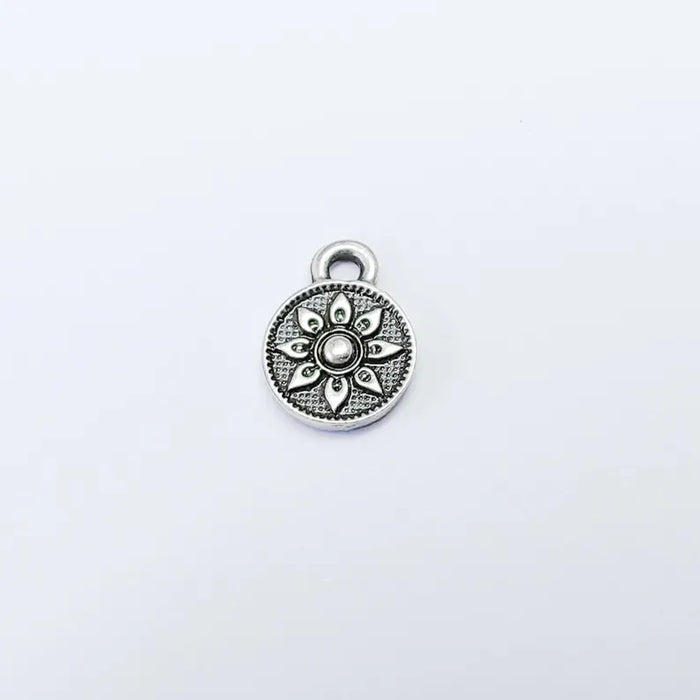 4 Silver Round Flower Charm, Earring Charms, Dangle Bracelet Charms, Necklace Parts, Antique Silver Plated 13x10mm G36617