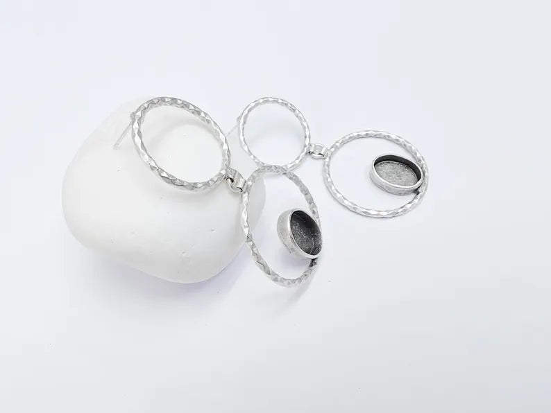 Circle Earring Stud Base, Earring Blank, Ear Settings Resin Bezel, Cabochon Mounting, Antique Silver Plated Brass (13x10mm blanks) G36684