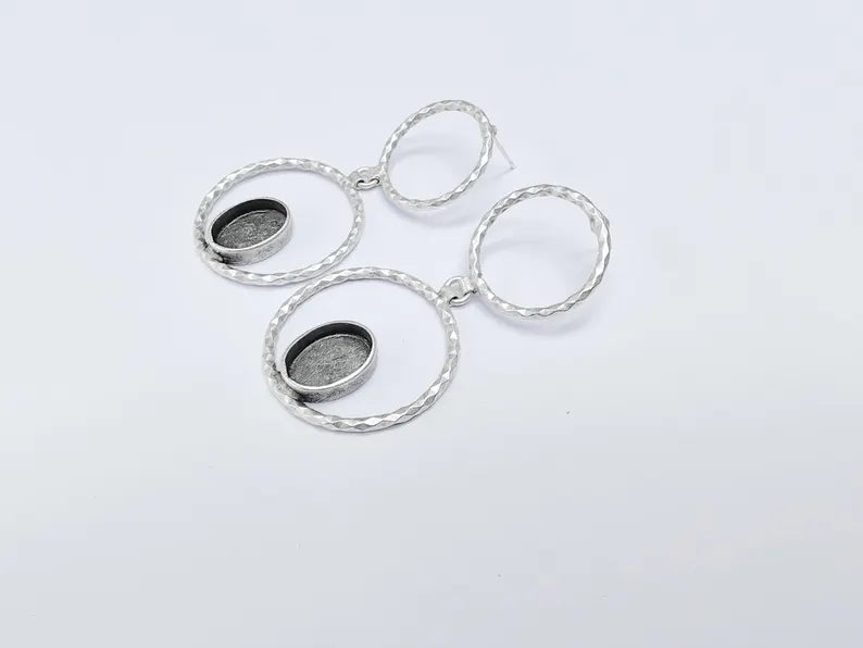Circle Earring Stud Base, Earring Blank, Ear Settings Resin Bezel, Cabochon Mounting, Antique Silver Plated Brass (13x10mm blanks) G36684
