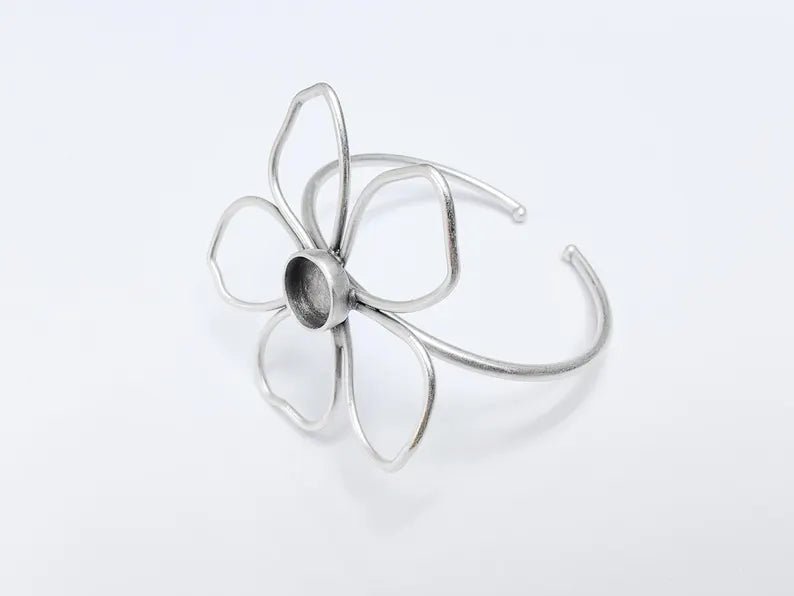 Flower Bracelet Blank Resin Cuff Dry Bezel Glass Cabochon Base Adjustable Antique Silver Plated Brass (10mm Blanks) G36686