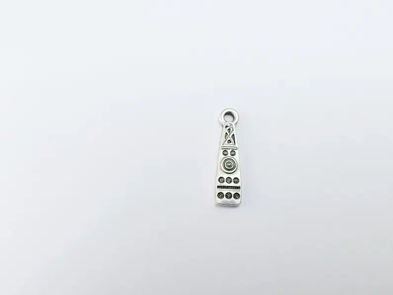 4 Boho Charm, Vintage Style Charms, Earring Charms, Minimalist Dangle Pendant, Necklace Parts, Antique Silver Plated 25x6mm G36719