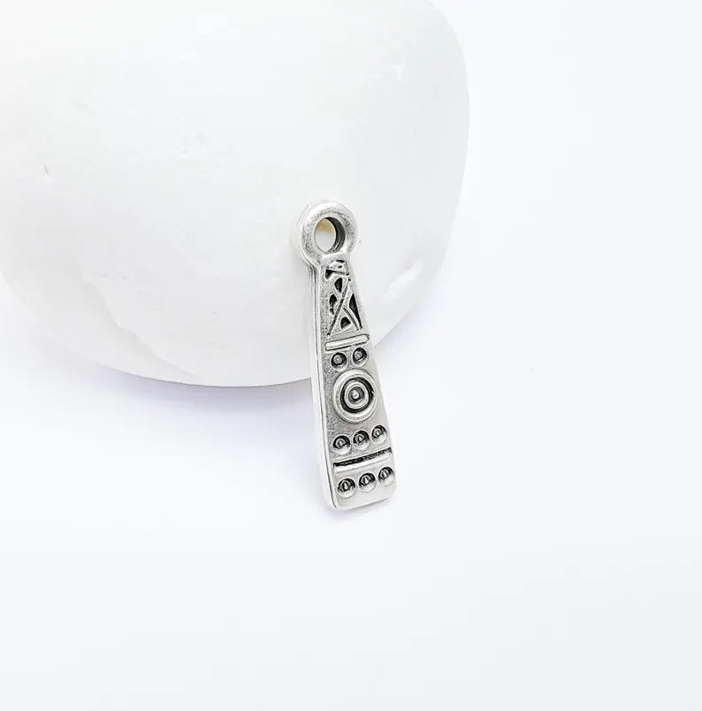 4 Boho Charm, Vintage Style Charms, Earring Charms, Minimalist Dangle Pendant, Necklace Parts, Antique Silver Plated 25x6mm G36719