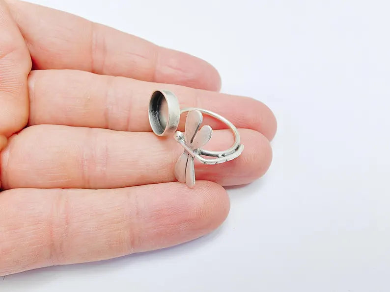Dragonfly Ring Setting, Cabochon Blank, Resin Bezel, Round Ring Mounting Epoxy Frame Base Adjustable Antique Silver Plated Brass 12mm G36734