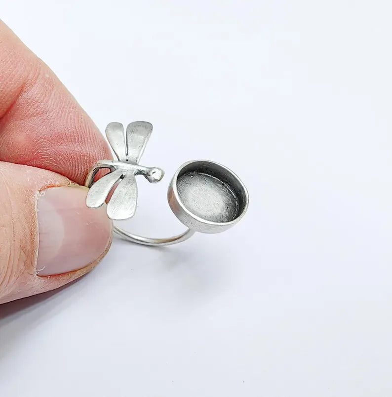 Dragonfly Ring Setting, Cabochon Blank, Resin Bezel, Round Ring Mounting Epoxy Frame Base Adjustable Antique Silver Plated Brass 12mm G36734