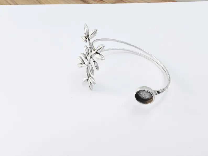 Leaf Bracelet, Bangle Bracelet Bezel, Wrap Cuff Resin Blank, Wristband Cabochon Base, Adjustable Antique Silver Brass (10mm) G36736