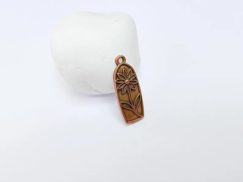 2 Flower Charms, Earring Charms, Bohemian Necklace Parts, Floral Charm for Nature Inspired Jewelry, Antique Copper Plated Zamac 33x12mm G36631