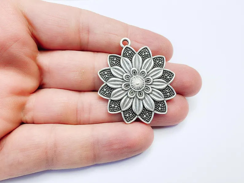 Floral Pendant | Nature-Inspired Flower Design for Boho and Antique Rustic Jewelry, Antique Silver Plated 43x38mm G36744