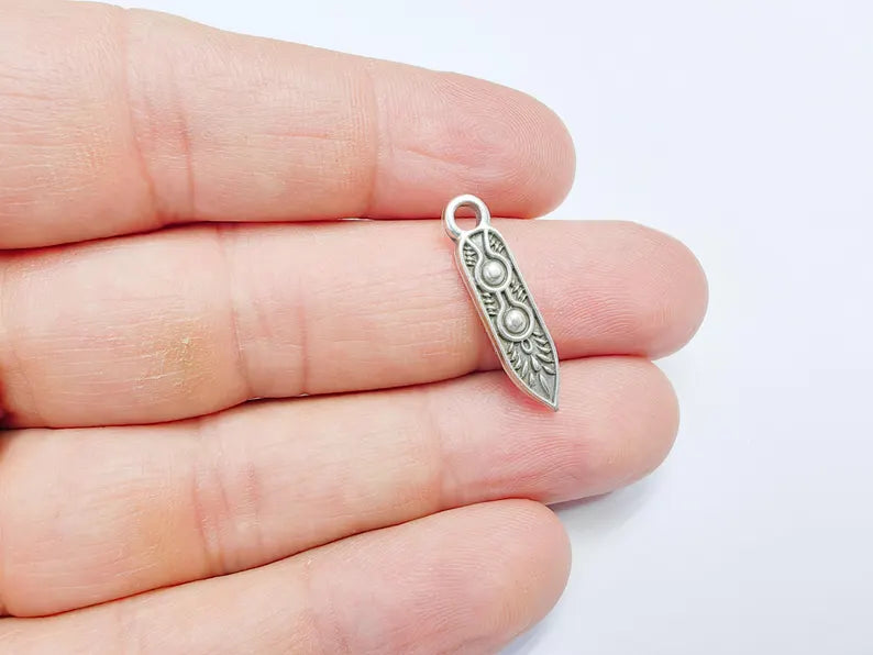 4 Boho Charm, Vintage Style Charms, Earring Charms, Minimalist Dangle Pendant, Necklace Parts, Antique Silver Plated 25x5mm G36748