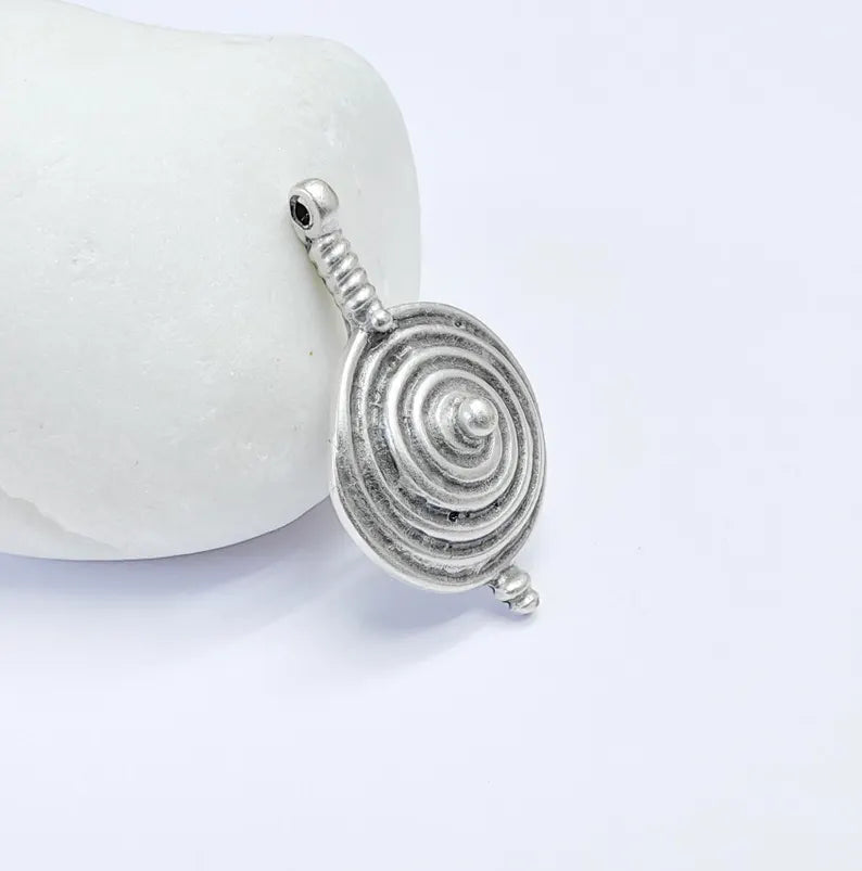 Antique Silver Plated Concentric Circle Pendant, Bohemian Necklace Parts, Unique Tribal Design for DIY Jewelry 33x20mm G36752