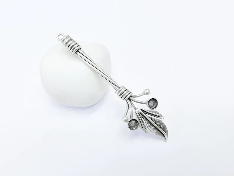 Leaf Pendant Bezel, Cabochon Blank, Locket Pendant Base, inlay Mounting, Resin Necklace, Antique Silver Plated Brass 6mm G36762