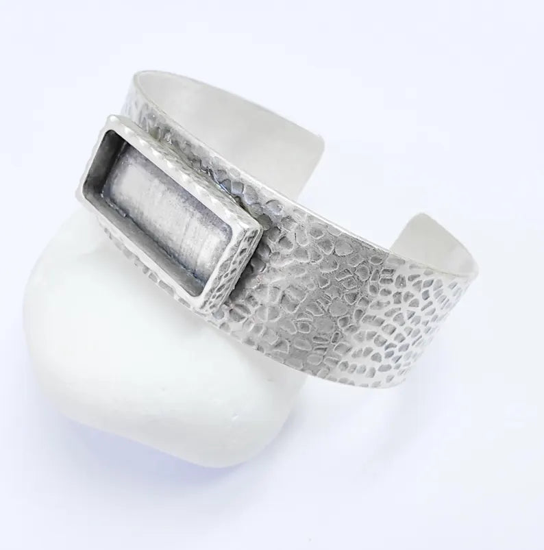 Bracelet Blank Resin Dry Flower inlay Blank Cuff Bezel Glass Cabochon Base Hammered Adjustable Antique Silver (25x10mm) G36767