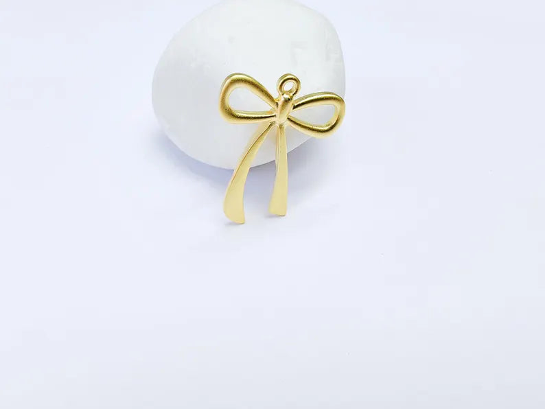Bow Charm, Bow Tie Pendant, Ribbon Charms, Earring Charms, Dangle Pendant, Gold Plated 32x24mm G36772